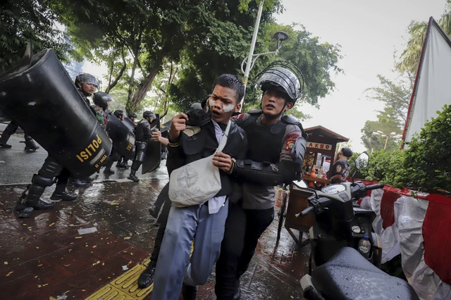 Melihat Demo 25 Agustus Dan Pelajar Yang Terpengaruh Medsos